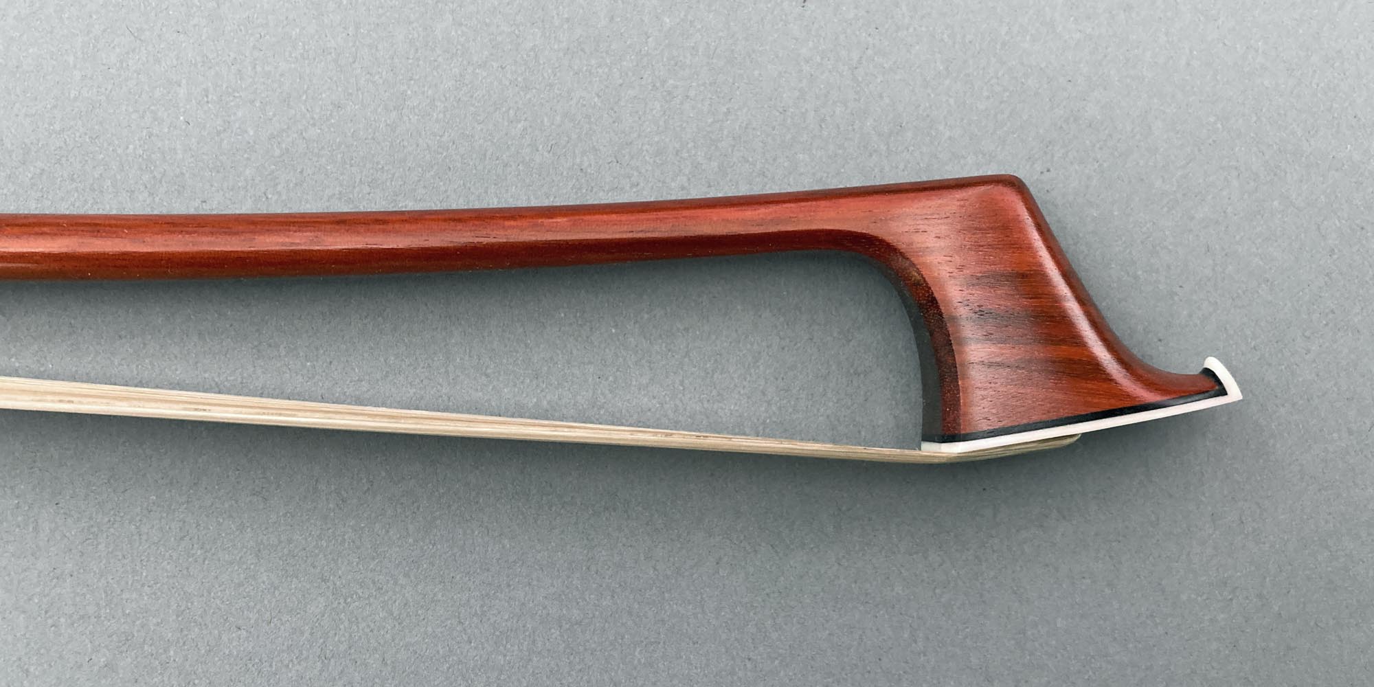 Arcos Brasil - SILVER Limited Edition Pernambuco Cello Bow