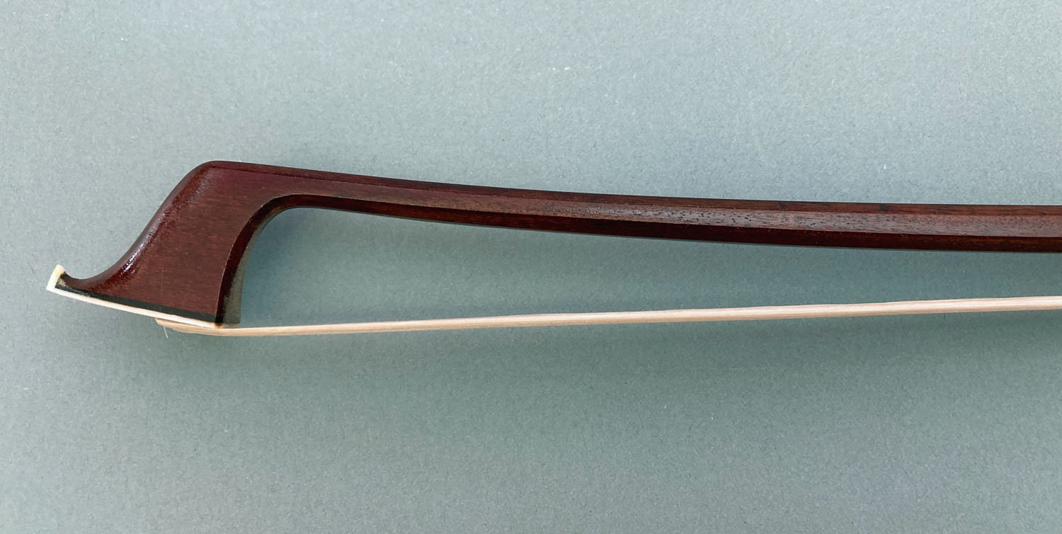 Eastman Octagonal Brazilwood Bow Model 40 - CELLO 1/8 - 3/4